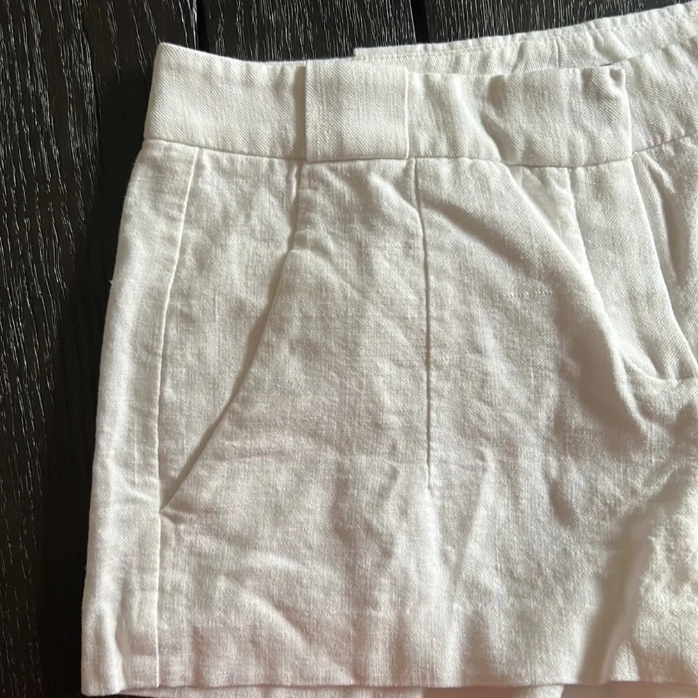 Theory classic linen blend soft white shorts sz 2 - Picture 7 of 12